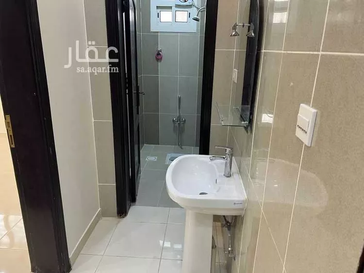 شقة للإيجار في شارع محمد الزهدي ، حي الروضة ، تبوك ، منطقة تبوك صورة 2