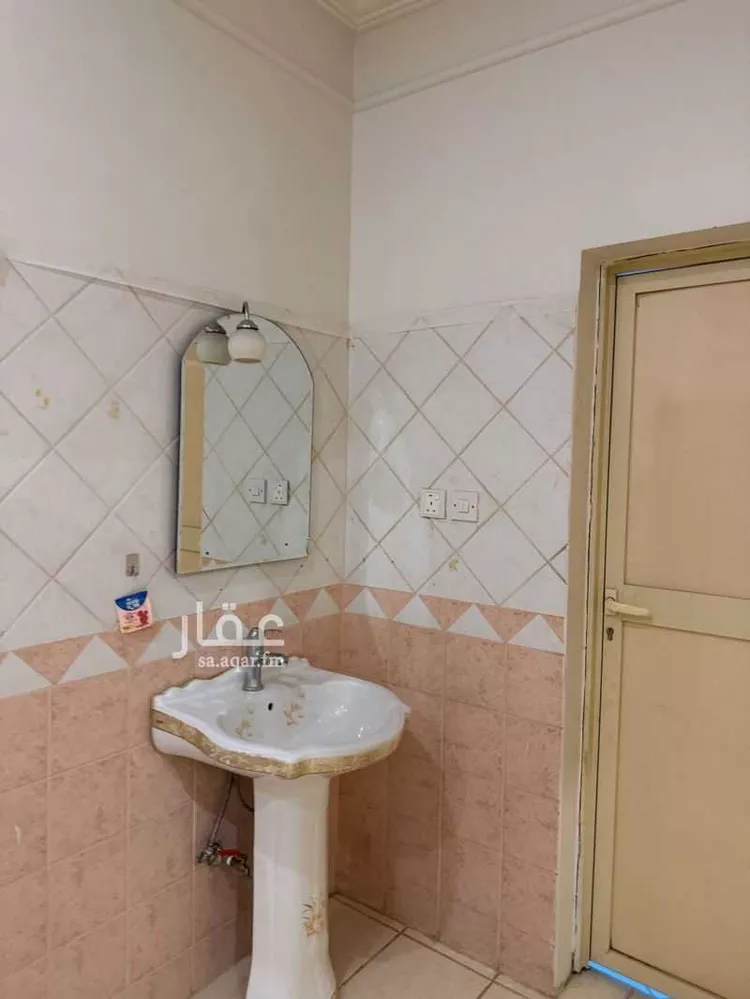 شقة للإيجار في شارع ابن ماجة, حي الفيحاء, مدينة الرياض, منطقة الرياض 14