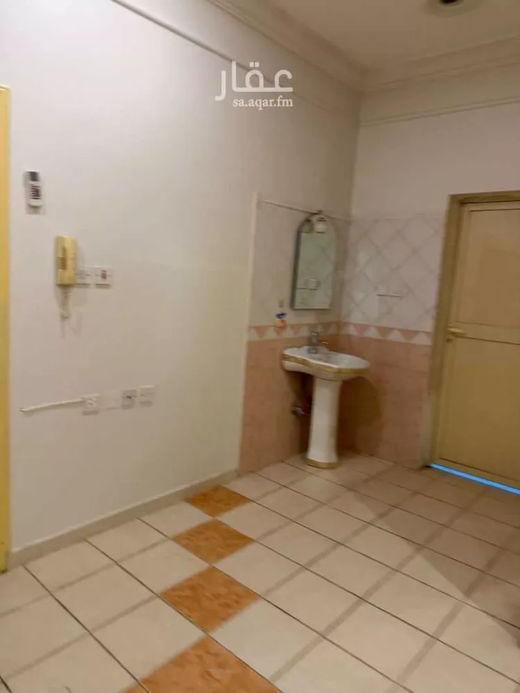 شقة للإيجار في شارع ابن ماجة, حي الفيحاء, مدينة الرياض, منطقة الرياض 13