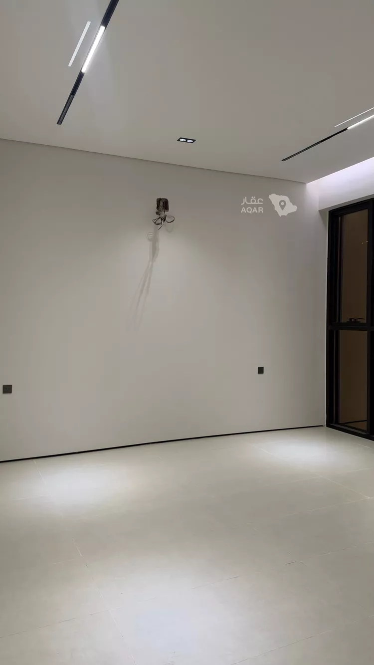 Floor for Rent in Riyadh Al Fayha 6