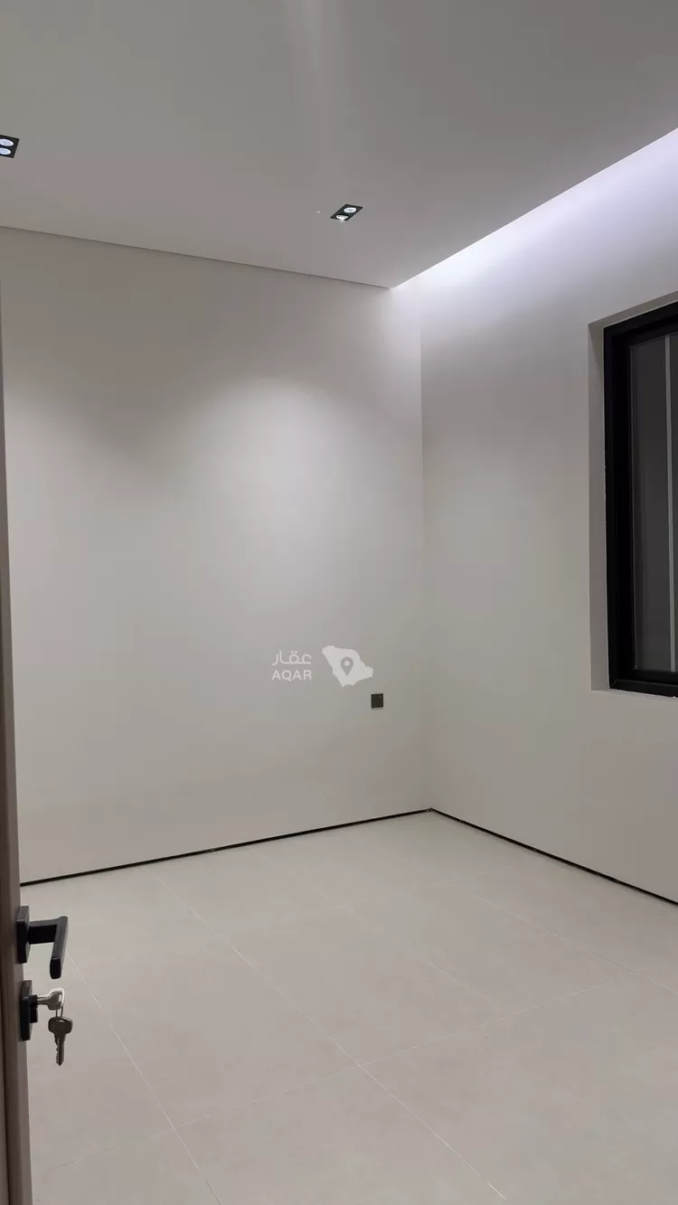 Floor for Rent in Riyadh Al Fayha 9