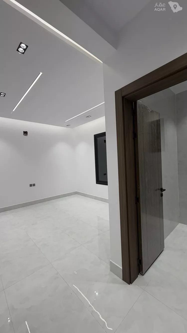 دور للبيع في شارع الصدارة, حي السعادة, مدينة الرياض, منطقة الرياض 11