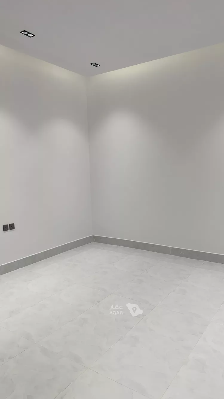 دور للبيع في شارع الصدارة, حي السعادة, مدينة الرياض, منطقة الرياض 12