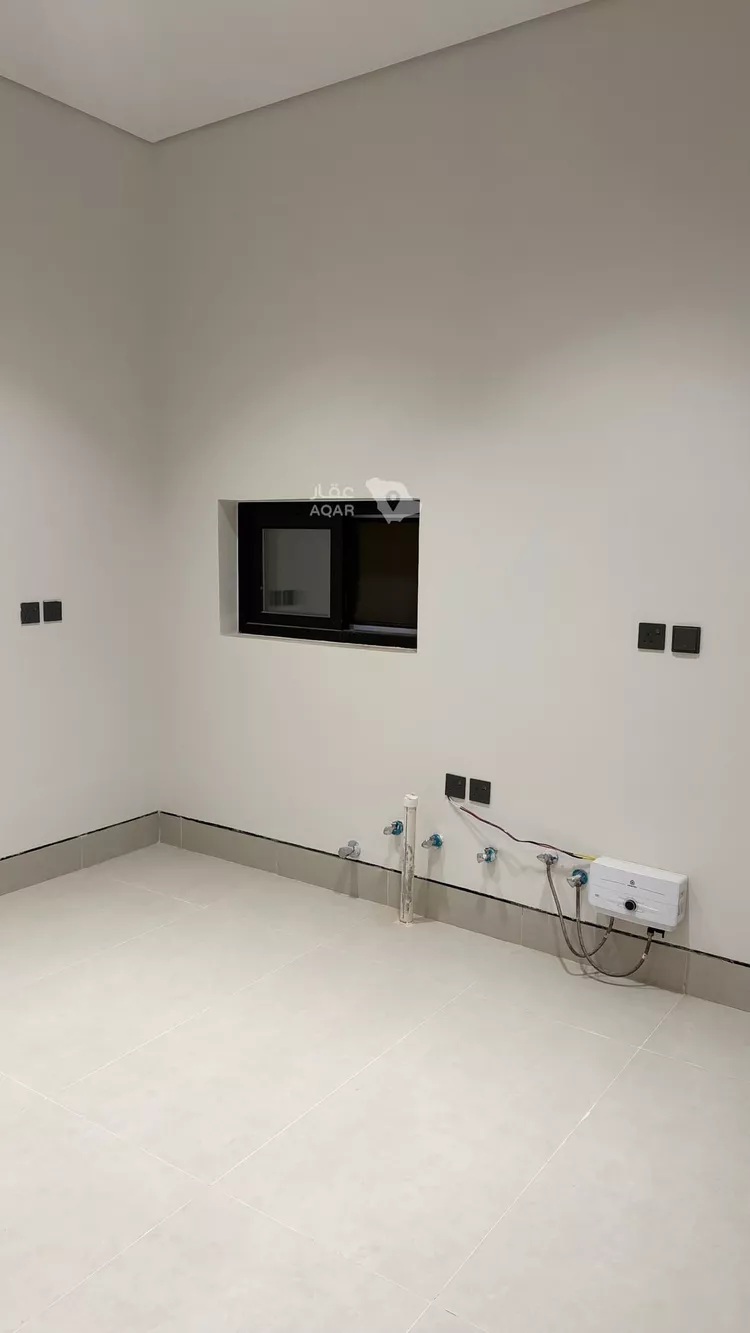 Floor for Rent in Riyadh Al Fayha 14