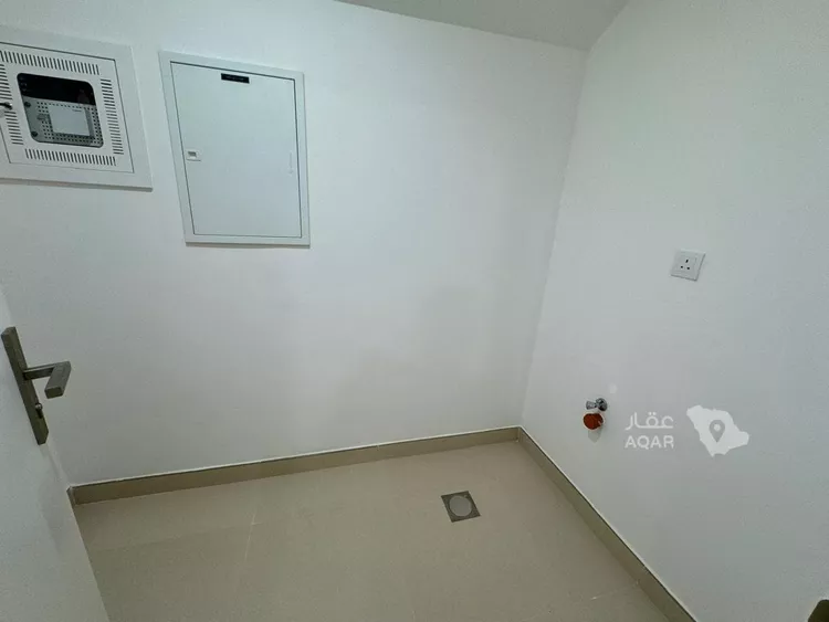 فيلا للإيجار في شارع رقم 1005, حي سدرة, مدينة الرياض, منطقة الرياض 9
