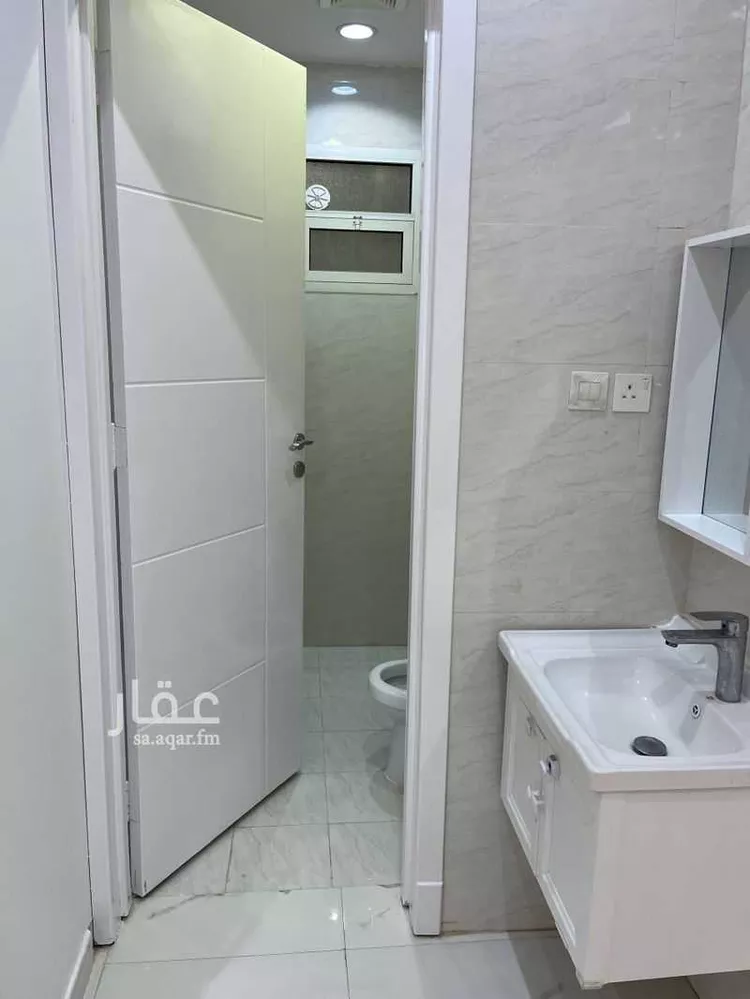 شقة للإيجار في شارع أحمد بن محمد الشعبي, حي المهدية, مدينة الرياض, منطقة الرياض صورة 2
