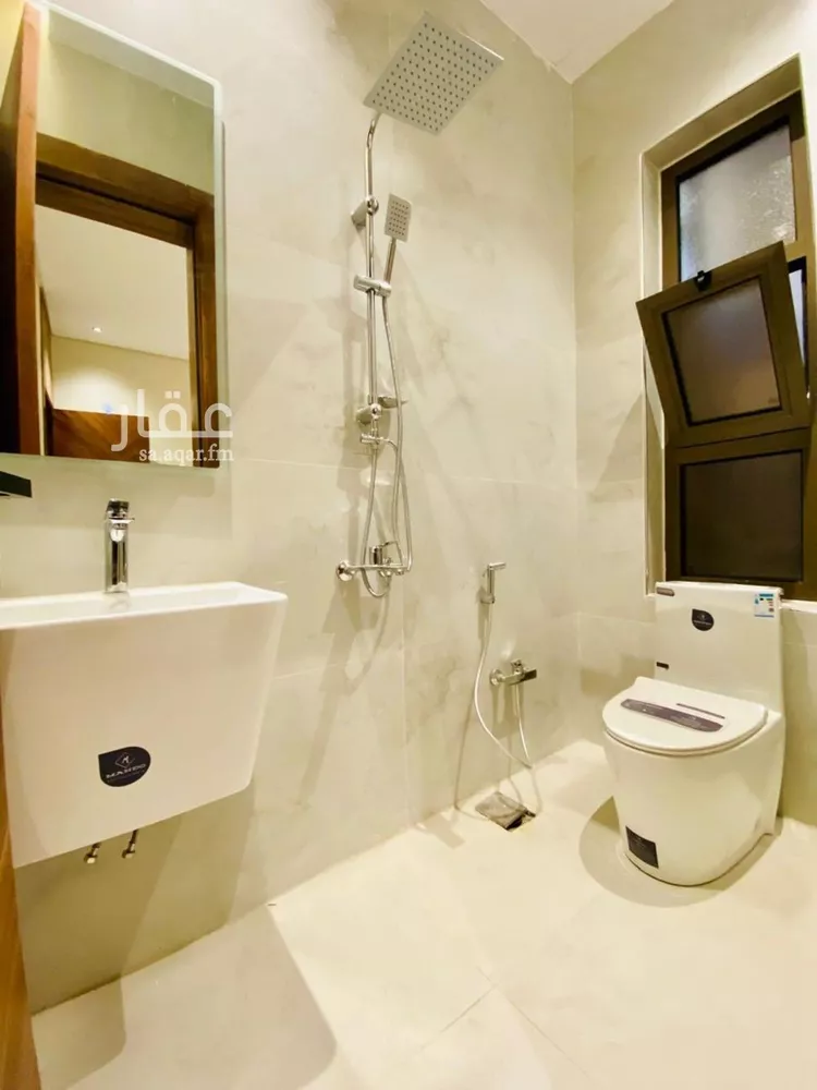 فيلا للبيع في شارع فؤاد محمد عمر توفيق, حي المهدية, مدينة الرياض, منطقة الرياض صورة 4