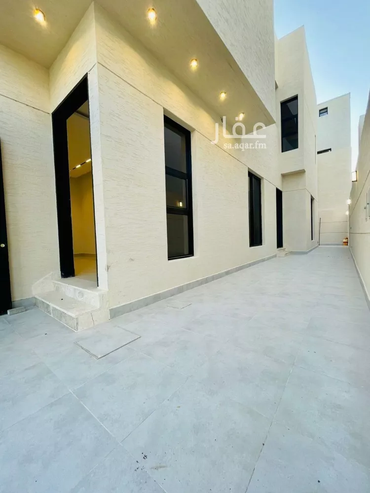 فيلا للبيع في شارع أحمد المطاع, حي المهدية, مدينة الرياض, منطقة الرياض صورة 2