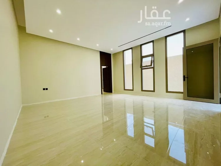 فيلا للبيع في شارع شارع بن أبي الشكر الفلكي, حي المهدية, مدينة الرياض, منطقة الرياض صورة 2