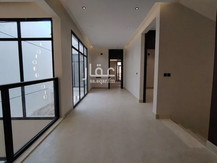 فيلا للبيع في شارع أبي الحسن الأسفرائيني, حي المهدية, مدينة الرياض, منطقة الرياض صورة 4