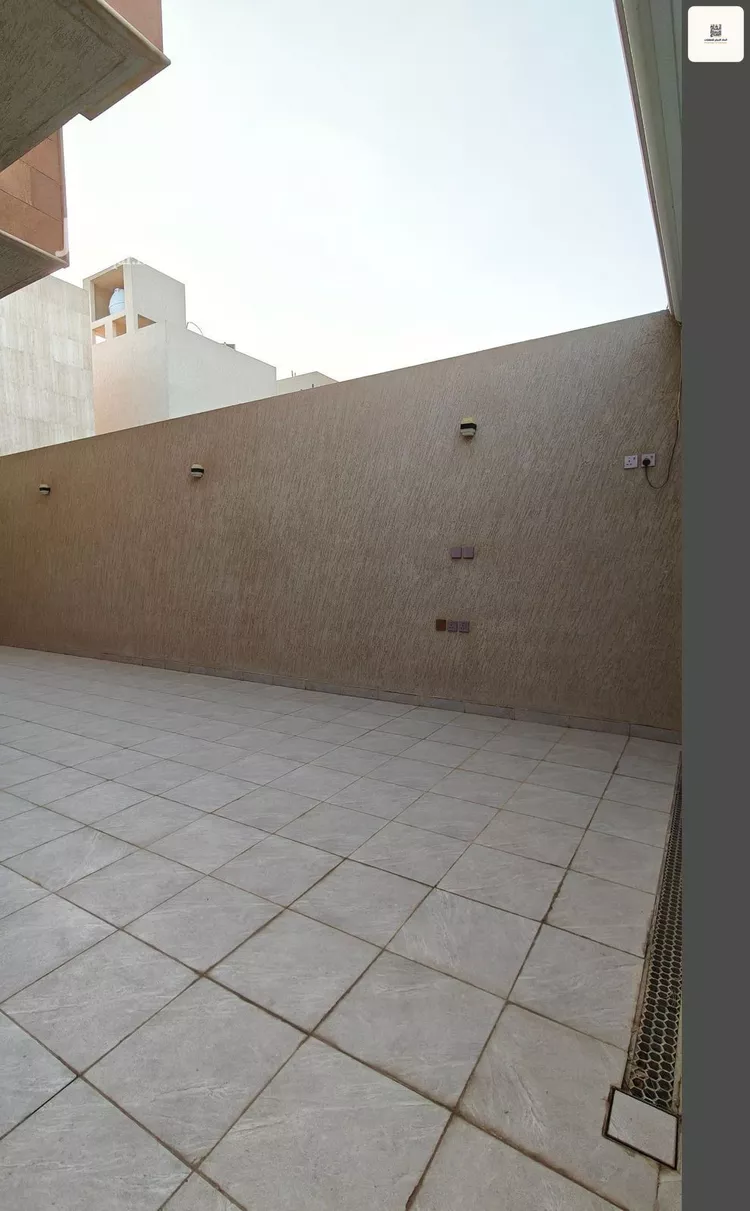 فيلا للبيع في شارع الحارث بن ثابت الخزرج, حي الصفاء, مدينة الرياض, منطقة الرياض صورة 3