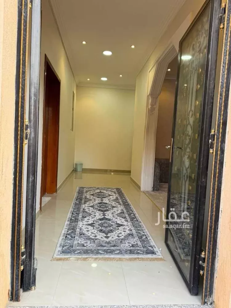 فيلا للبيع في شارع المجر, حي العزيزية الأول, مدينة الاحساء, المنطقة الشرقية صورة 3