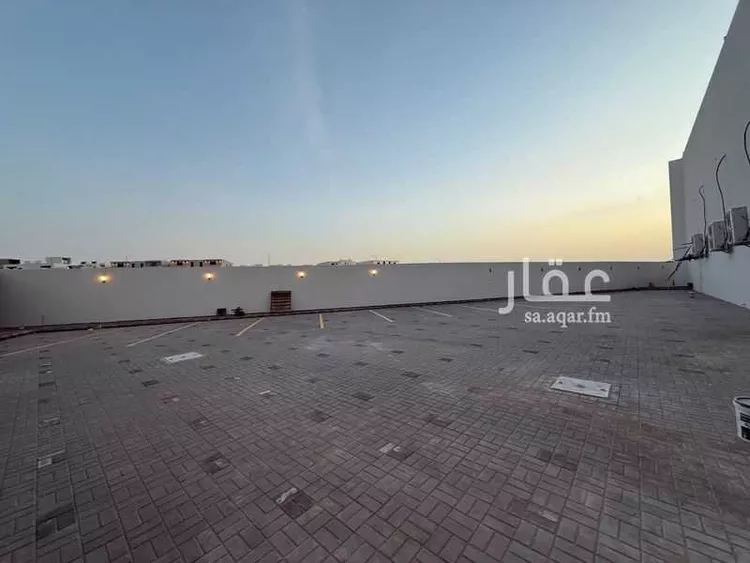 Floor for Rent in Riyadh Al Janadriyah صورة 3