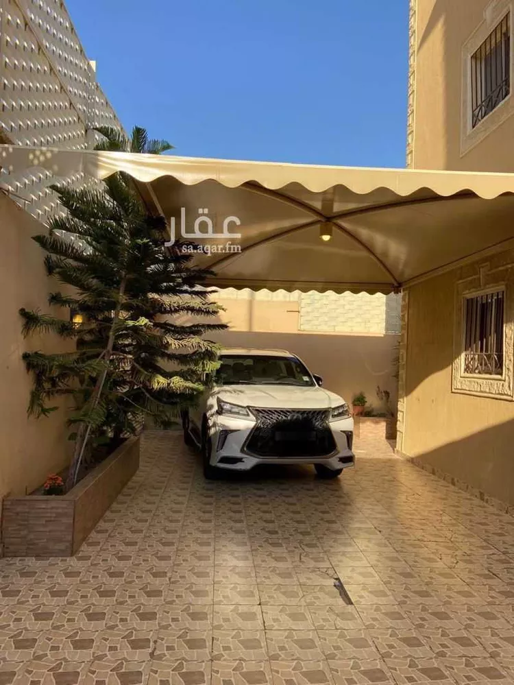 فيلا للبيع في شارع محمد الراشدي, حي عتود الجنوبي, مدينة خميس مشيط, منطقة عسير صورة 2