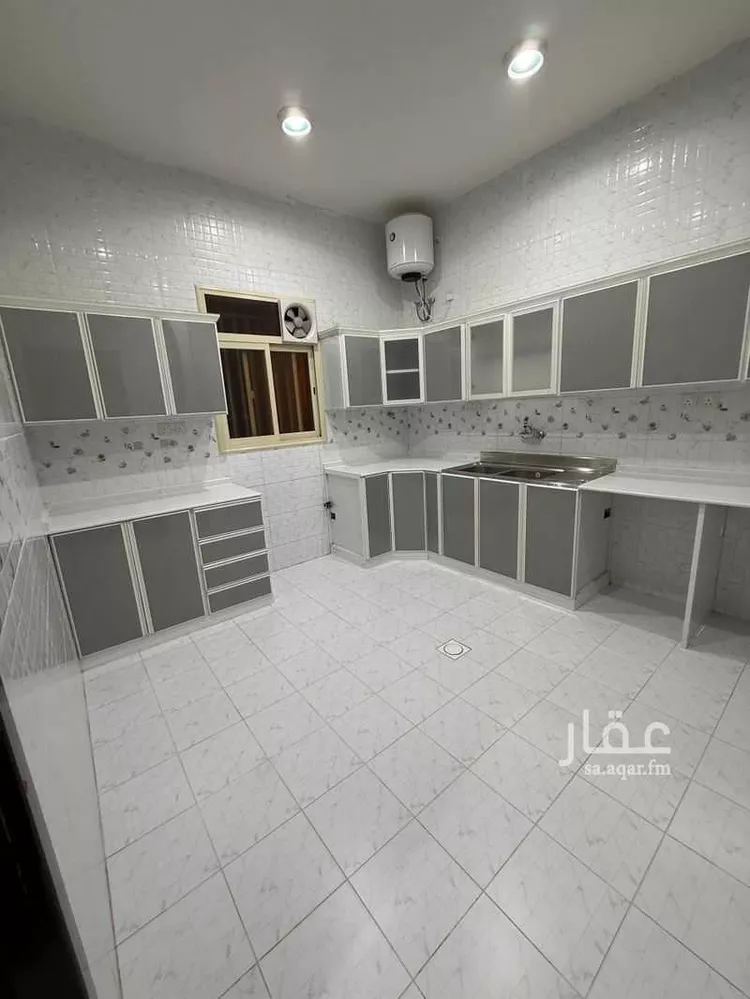 شقة للإيجار في شارع 3891576, حي الفهد, مدينة سراة عبيدة, منطقة عسير صورة 2