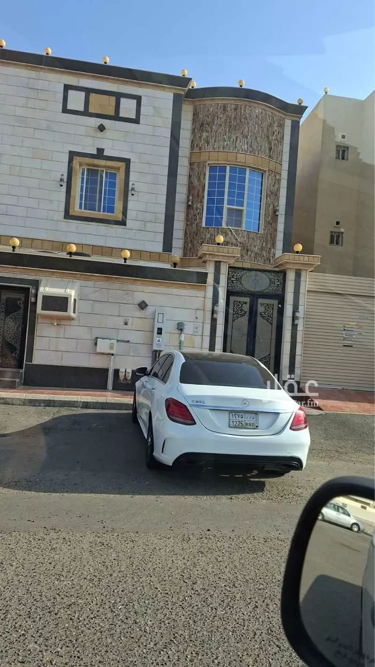 Villa for Sale in Jeddah Al Hamadaniyah