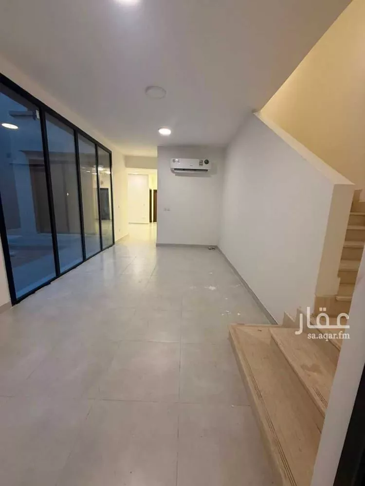 فيلا للإيجار في شارع اسماعيل بن عمر بن كثير, حي الرحمانية, مدينة جدة, منطقة مكة المكرمة صورة 3