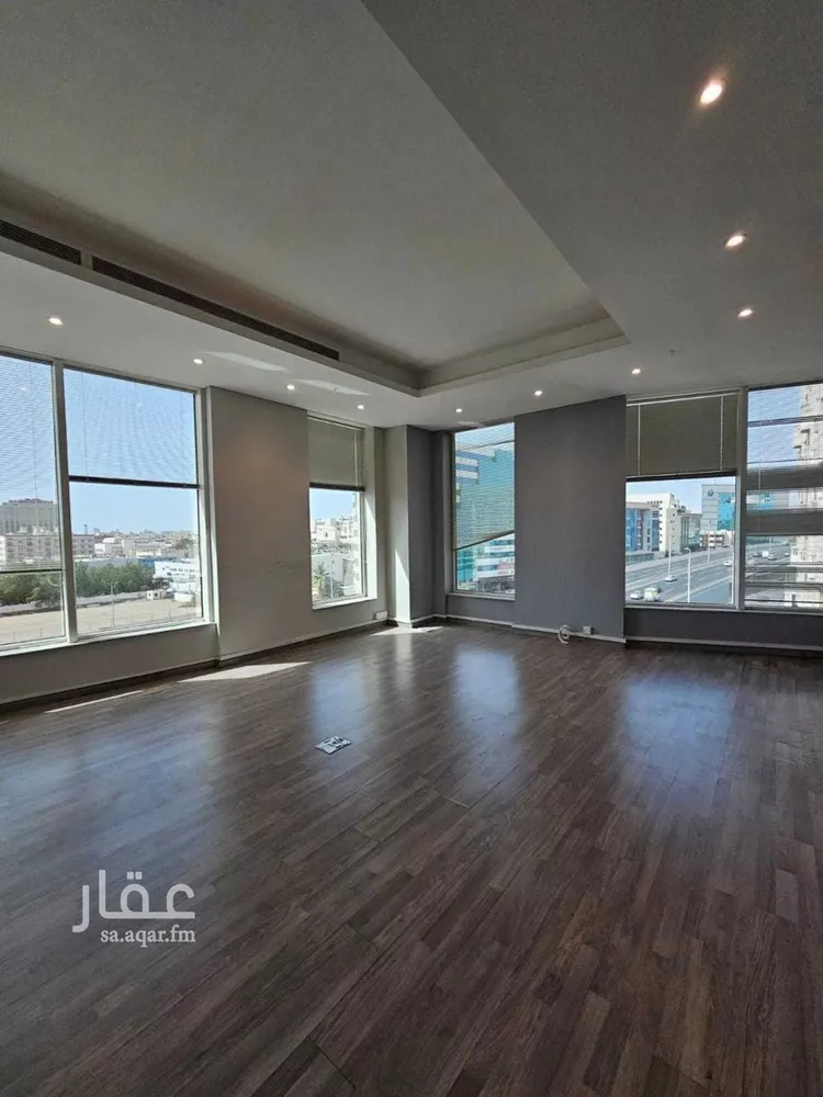محل للبيع في شارع طريق الملك عبدالله الفرعي, حي البغدادية الغربية, مدينة جدة, منطقة مكة المكرمة صورة 2