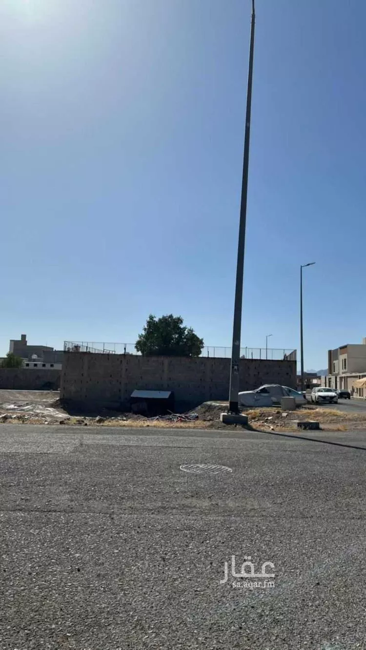 Land for Sale in Medina An Naqs