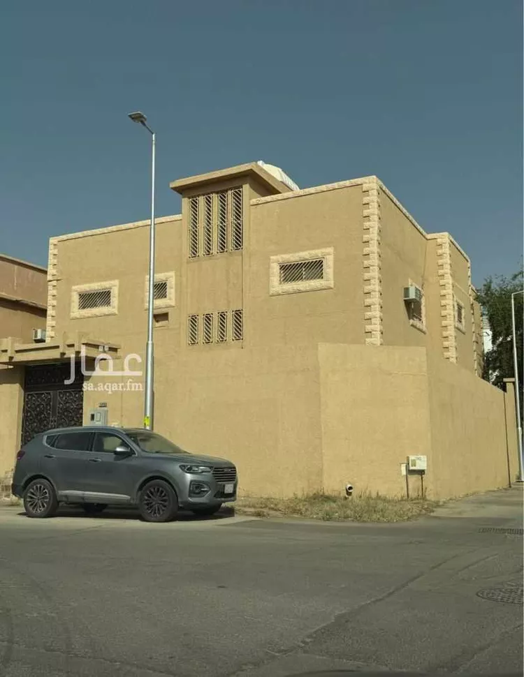 فيلا للبيع في شارع الحارث بن يزيد العامري ، حي المنتزه الغربي ، بريدة ، بريدة