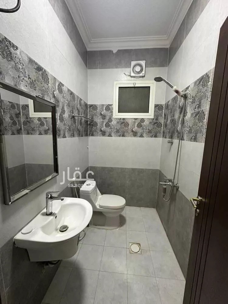 شقة للإيجار في شارع عبدالله بن محمد بن المهندس ، حي القادسية ، الرياض ، منطقة الرياض صورة 3