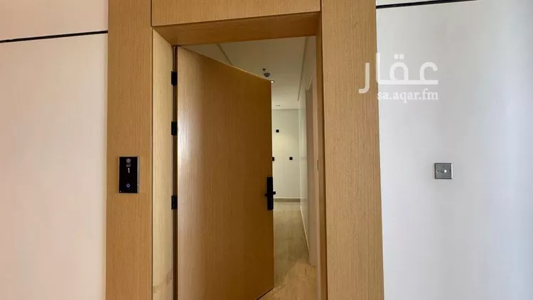 شقة للإيجار في شارع الامير مقرن بن عبدالعزيز, حي مغرزات, مدينة الرياض, منطقة الرياض صورة 2