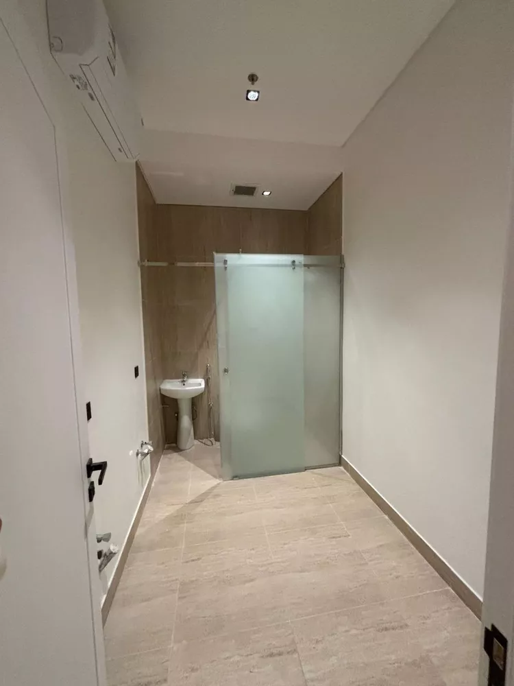 شقة للإيجار في شارع علي بن عبدوس, حي العقيق, مدينة الرياض, منطقة الرياض صورة 4