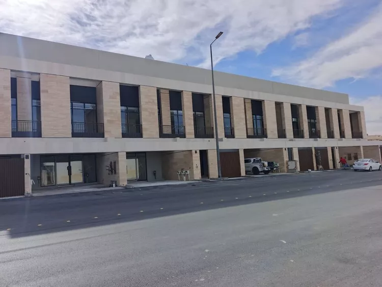 دور للبيع في شارع خير الدين الرملي, حي المحمدية, مدينة الرياض, منطقة الرياض صورة 3