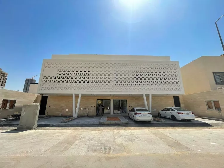 Floor for Sale in Riyadh Al Aqiq