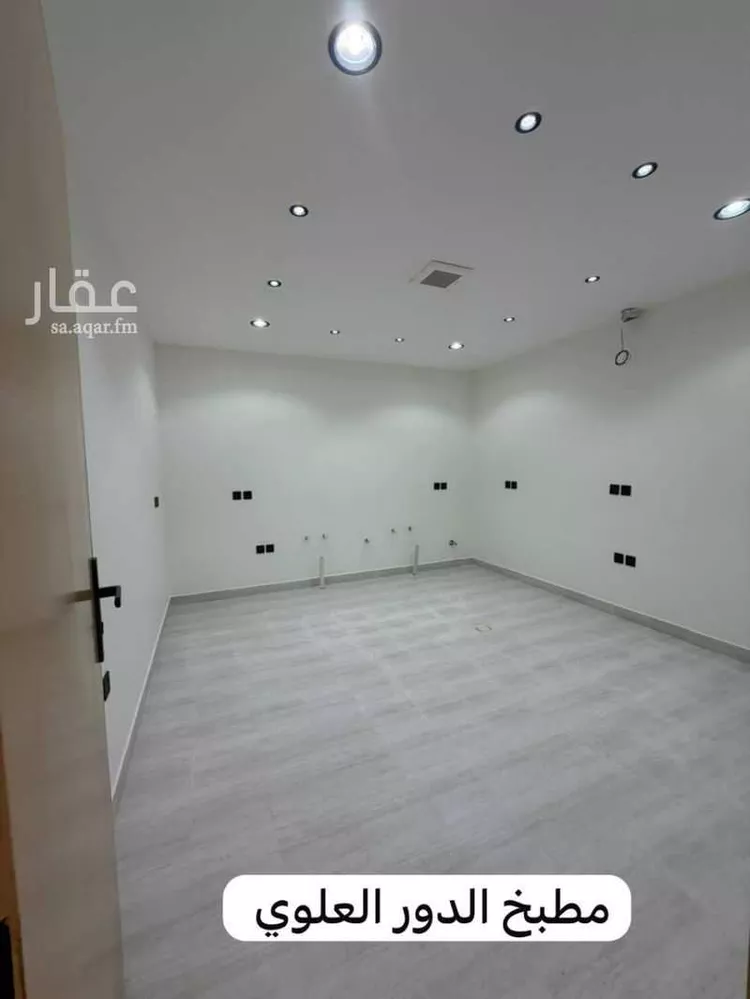دور للبيع في شارع الحسين الربعي, حي الحزم, مدينة الرياض, منطقة الرياض 30