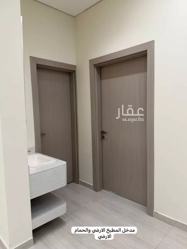 فيلا للبيع في شارع شعبة العنبري, حي العريجاء الغربي, مدينة الرياض, منطقة الرياض 18