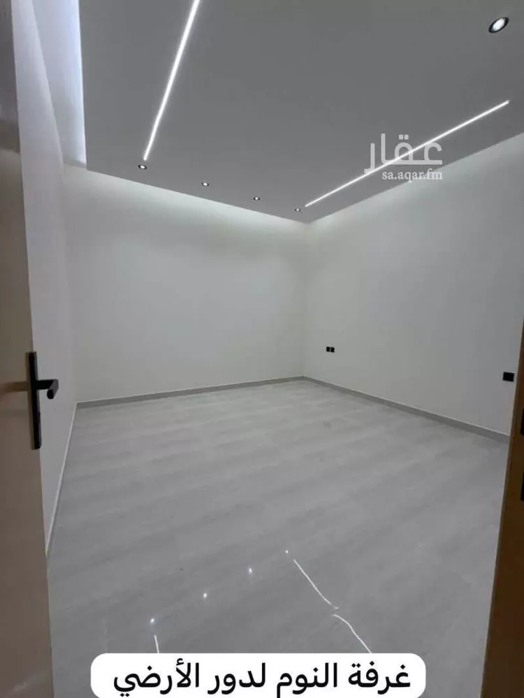 دور للبيع في شارع الحسين الربعي, حي الحزم, مدينة الرياض, منطقة الرياض 13