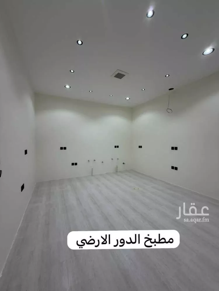 دور للبيع في شارع الحسين الربعي, حي الحزم, مدينة الرياض, منطقة الرياض 12