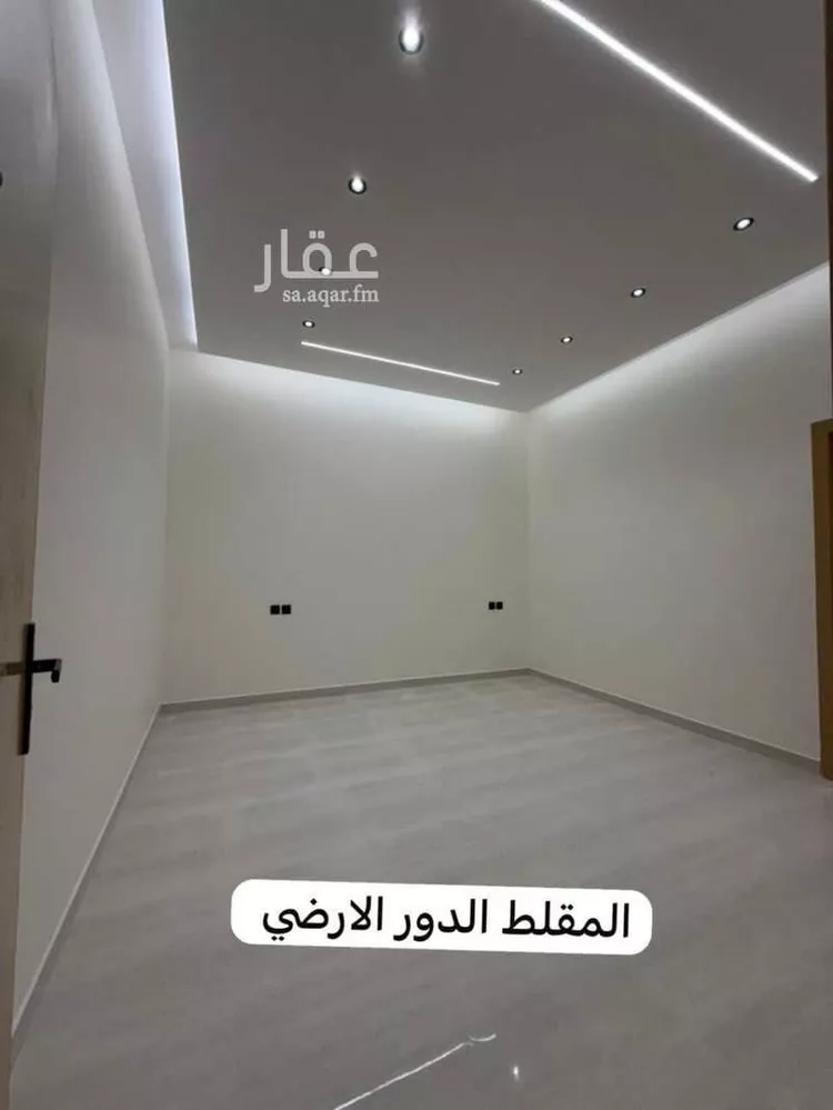 دور للبيع في شارع الحسين الربعي, حي الحزم, مدينة الرياض, منطقة الرياض 8