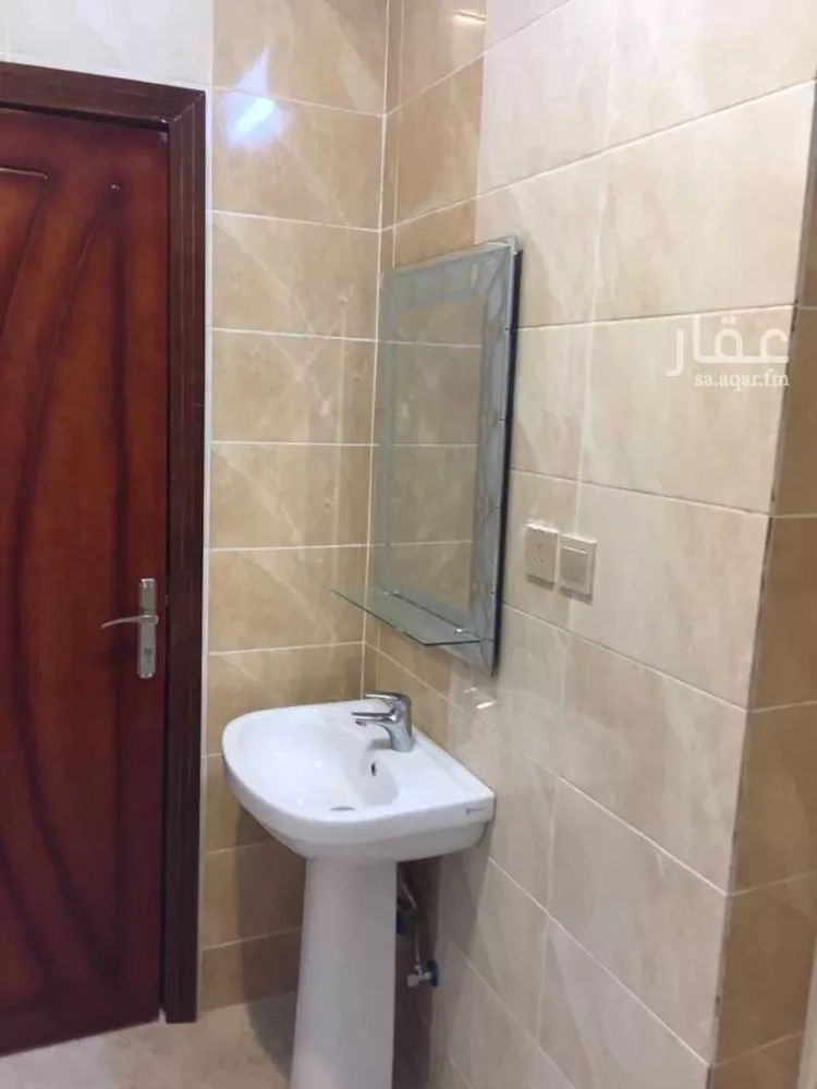 عمارة للإيجار في شارع شارع أبو بكر الصديق, حي الرحاب 1, مدينة جازان, منطقة جازان صورة 2