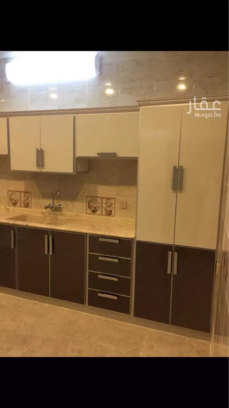 عمارة للإيجار في شارع شارع أبو بكر الصديق, حي الرحاب 1, مدينة جازان, منطقة جازان صورة 5