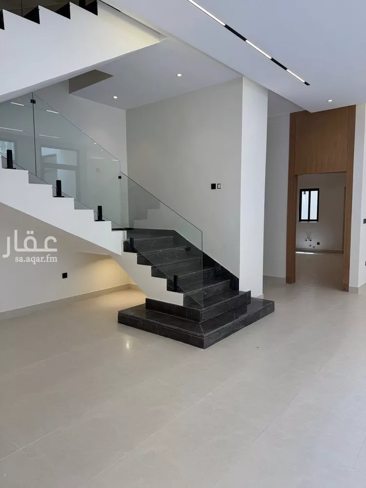 فيلا للبيع في شارع مسلم بن الحجاج, حي الملك فيصل, مدينة الرياض, منطقة الرياض