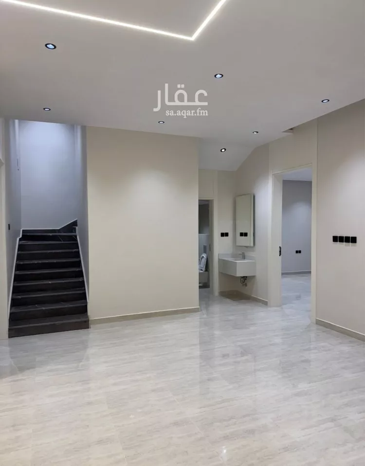 دور للبيع في شارع الشويطر, حي الخليج, مدينة الرياض, منطقة الرياض