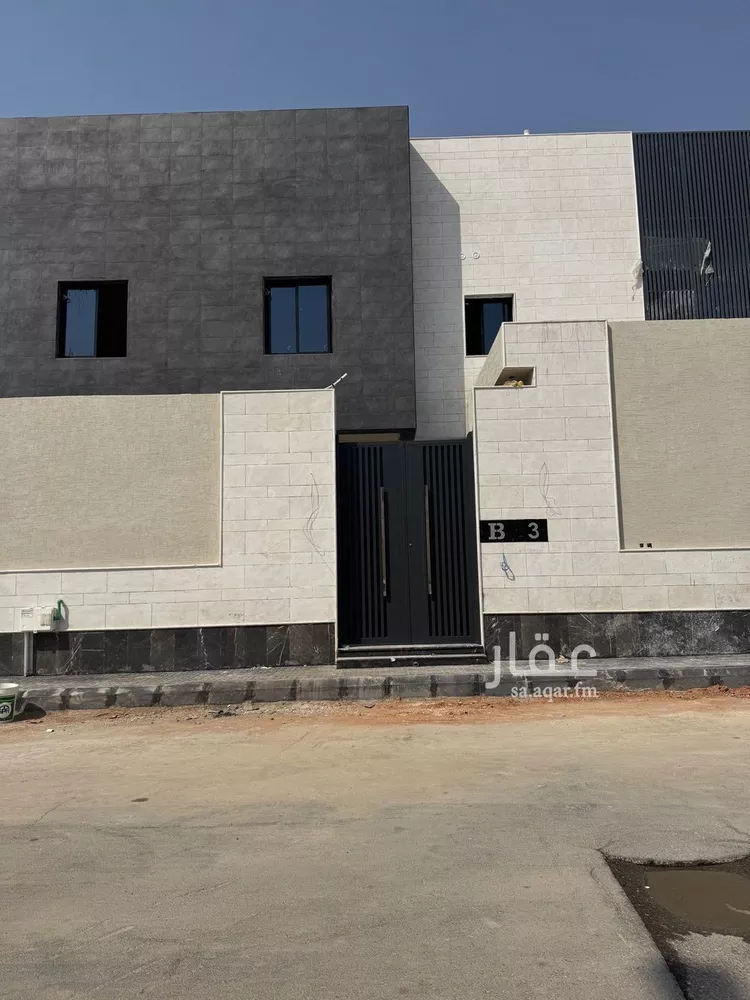 فيلا للبيع في شارع أبي الفتوح الحصري, حي الملك فيصل, مدينة الرياض, منطقة الرياض صورة 2