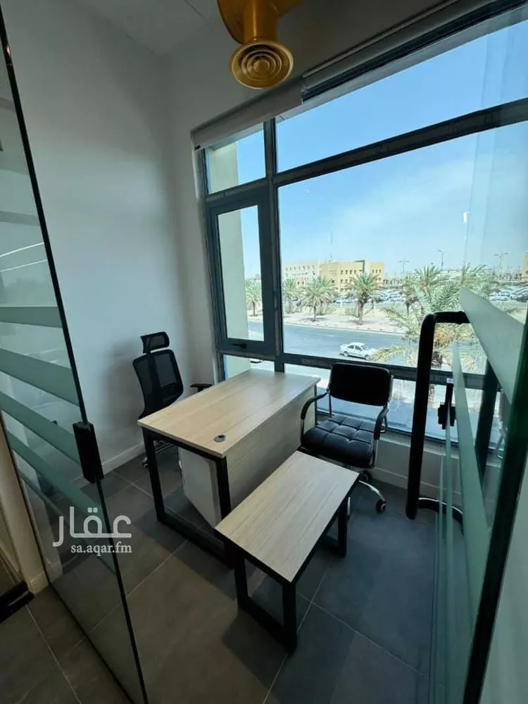 مكتب تجاري للإيجار في شارع الحسن بن علي, حي الروضة, مدينة الرياض, منطقة الرياض صورة 3