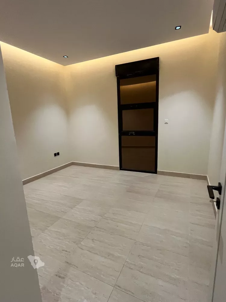 فيلا للإيجار في شارع حاطب بن عمرو, حي الورود, مدينة الرياض, منطقة الرياض 6