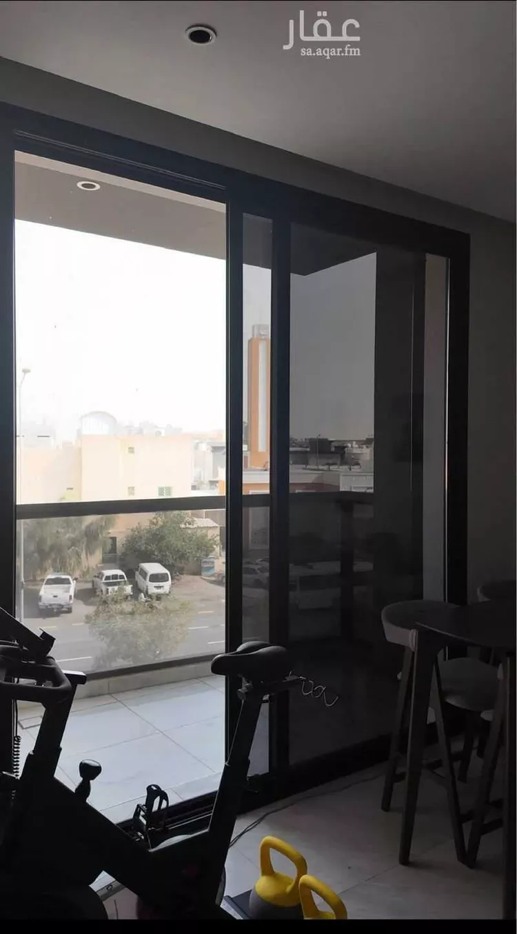 شقة للإيجار في شارع ابي فراس الحمدانى, حي الرائد, مدينة الرياض, منطقة الرياض