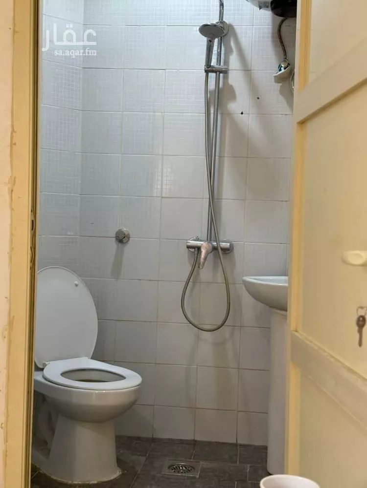 غرفة للإيجار في شارع عبدالرحمن بن المبارك ، حي الحمراء ، الرياض ، منطقة الرياض صورة 2