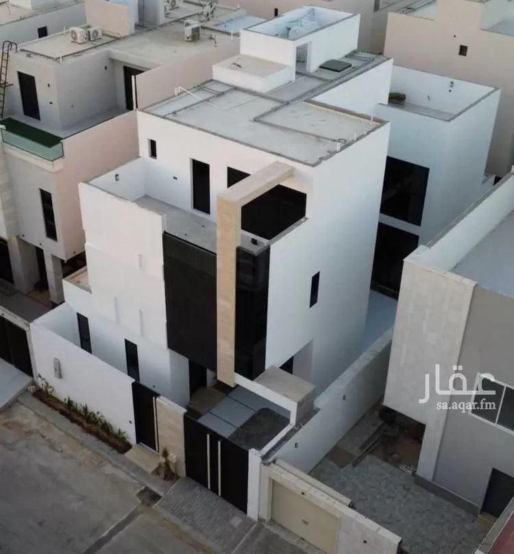 فيلا للبيع في شارع الحسن ابن منصور ابن الجصاص, حي النهضة, مدينة بريدة, منطقة القصيم