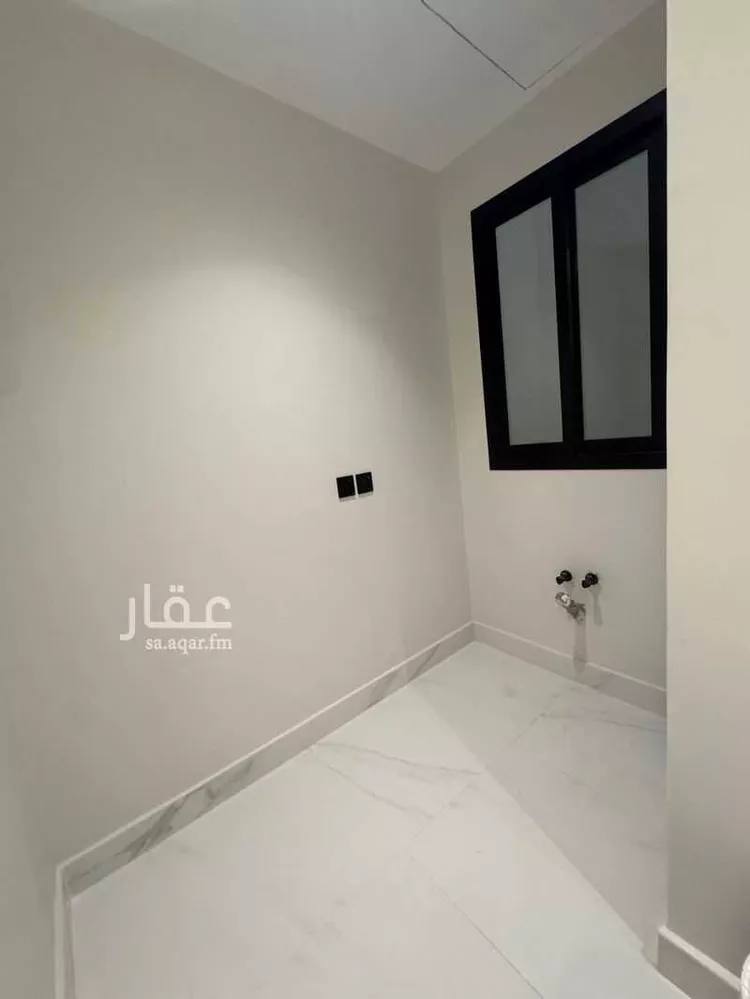 Floor for Sale in Riyadh Okaz 9