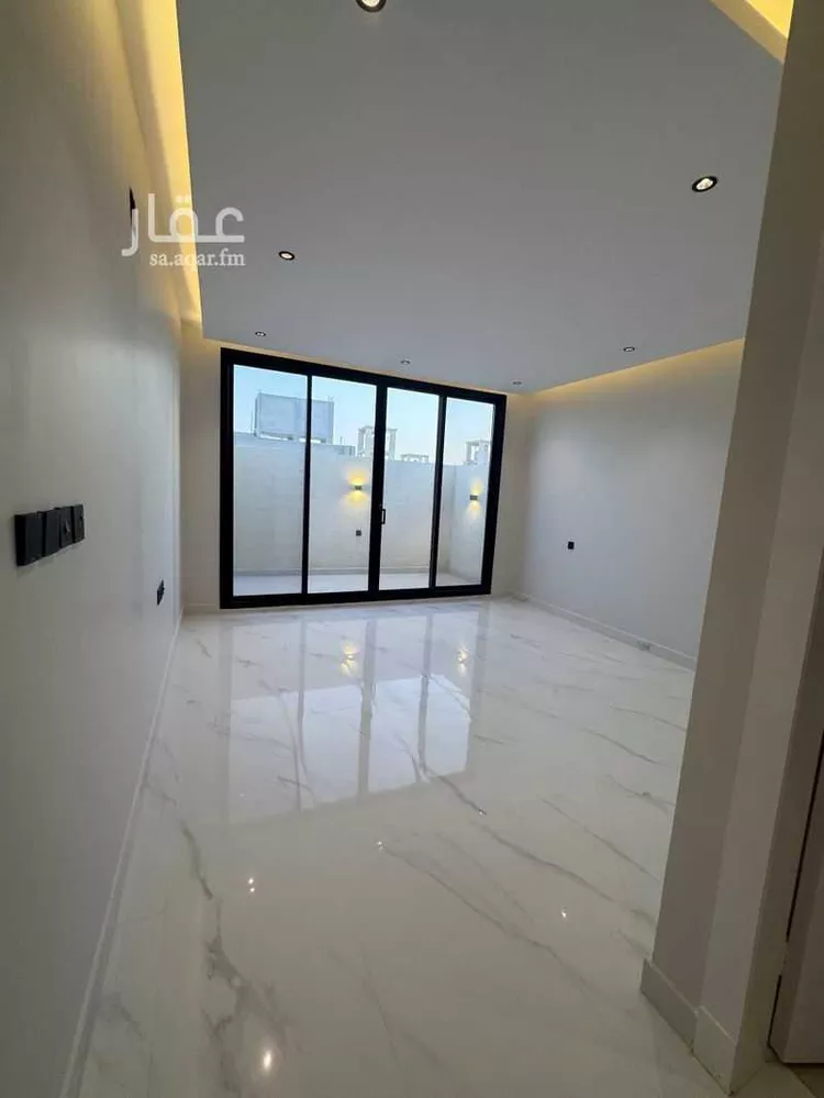 Floor for Sale in Riyadh Okaz 19