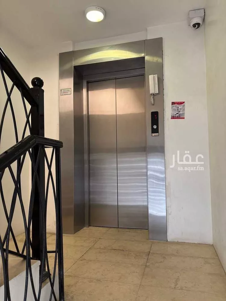 شقة للإيجار في شارع اروى بنت ربيعه الهاشمي, حي العزيزية الثاني, مدينة الاحساء, المنطقة الشرقية صورة 2