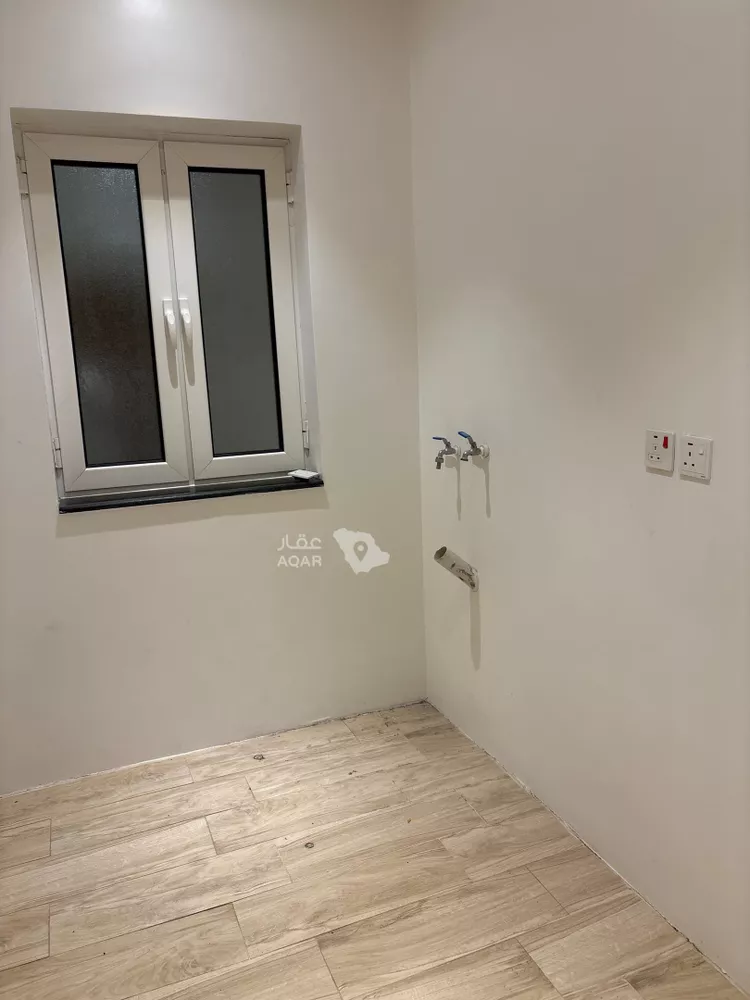 شقة للإيجار في شارع اروى بنت ربيعه الهاشمي, حي العزيزية الثاني, مدينة الاحساء, المنطقة الشرقية 10