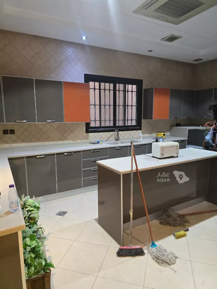 فيلا للبيع في شارع رقم 352, حي الياسمين, مدينة الرياض, منطقة الرياض 18