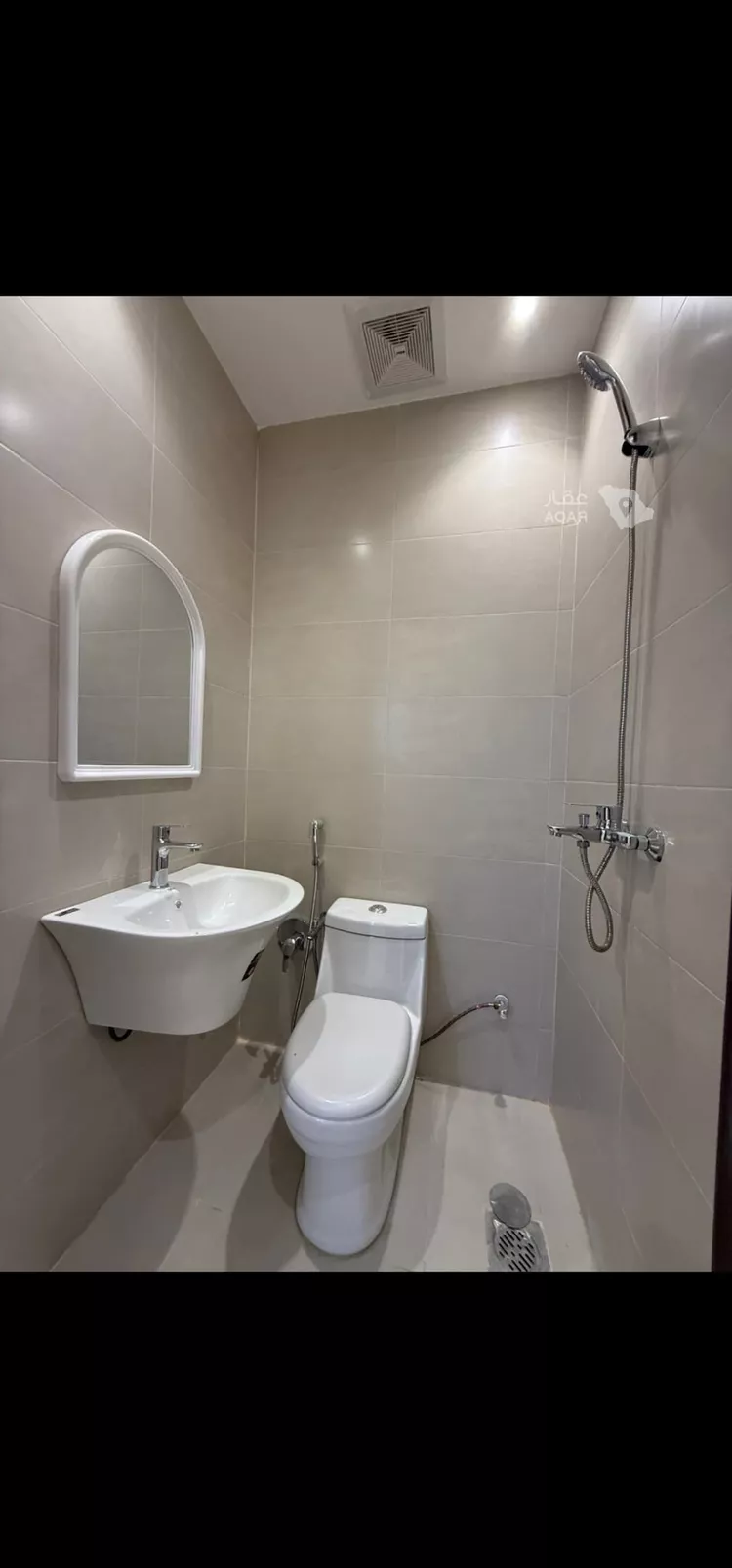 Floor for Rent in Riyadh Al Arid 4
